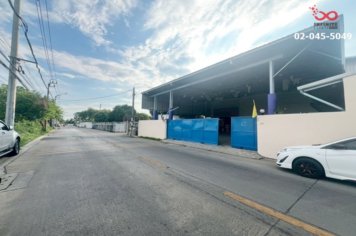 Land for sale 199 sq m. with buildings, Soi Ramindra 19 - Phahon Yothin 48, near the BTS.
