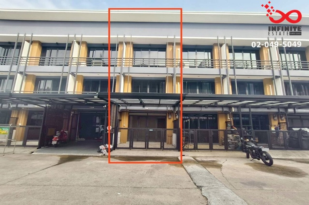3-story townhouse for sale, Charansanitwong 62 - Ratchawithi 21, near MRT Sirindhorn Bang Phlat. 3-story townhouse for sale, Charansanitwong 62 - Ratchawithi 21, near MRT Sirindhorn Bang Phlat.