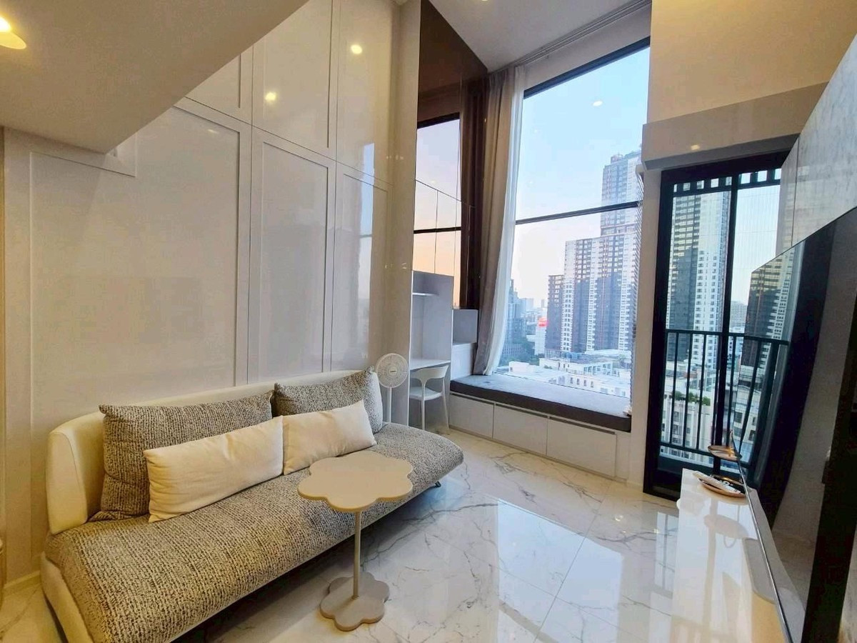 ✨ ให้เช่าคอนโด Duplex ใจกลางรัชดา📍ติด MRT ห้วยขวาง เพียง 100 เมตร! ห้องสวย วิวดี ทิศเหนือ ไม่ร้อน อยู่สบายทั้งวัน 🌿 – รูปที่ 2
