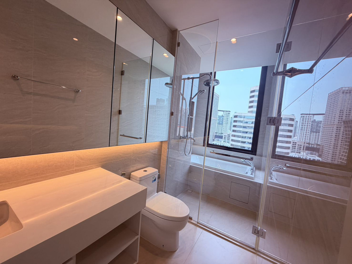 LTHC15241 – ✨🐶 Refined Living with Your Pet | High-Floor Condo near BTS Chidlom | 35.3 MB Chidlom Condo provides luxury and flexibility in living. with pets perfectly LTHC15241 – ✨🐶 Refined Living with Your Pet | High-Floor Condo near BTS Chidlom | 35.3 MB Chidlom Condo provides luxury and flexibility in living. with pets perfectly