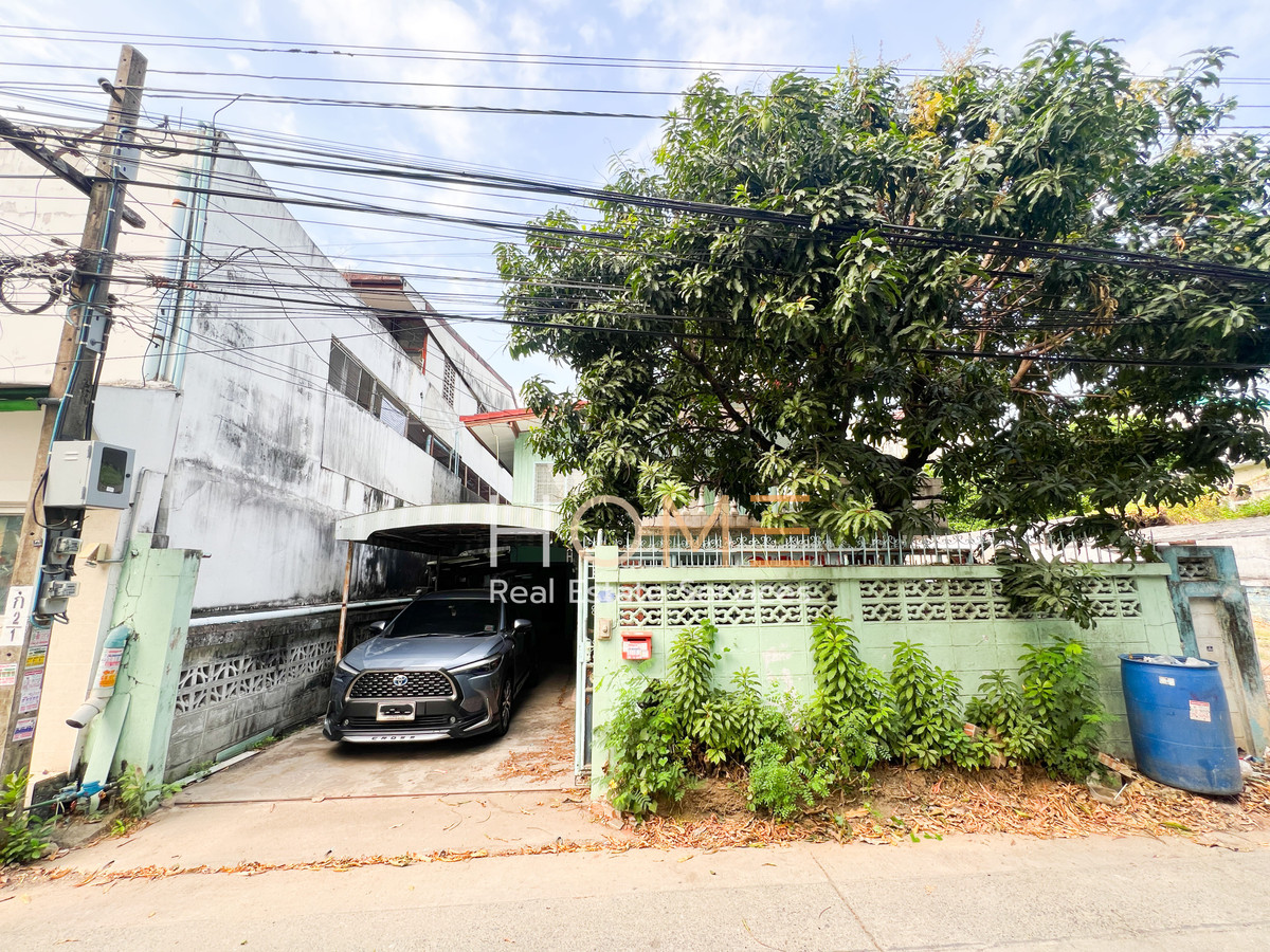 Land with building Soi Wachiratham 20 / 2 bedrooms (for sale), House & Land Soi Wachiratham 20 / 2 Bedrooms (FOR SALE) GNG106 Land with building Soi Wachiratham 20 / 2 bedrooms (for sale), House & Land Soi Wachiratham 20 / 2 Bedrooms (FOR SALE) GNG106