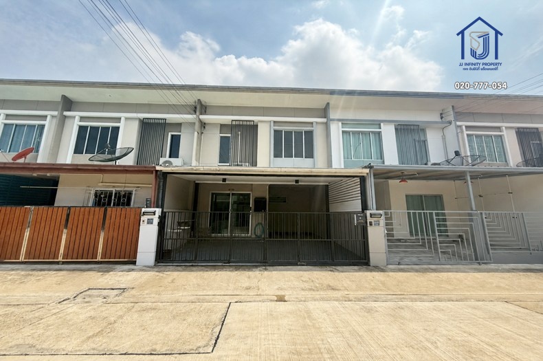 2-story townhome for sale, Pruksa Ville 96, Permsin Road, near Sukhaphiban 5-Ramindra Expressway.