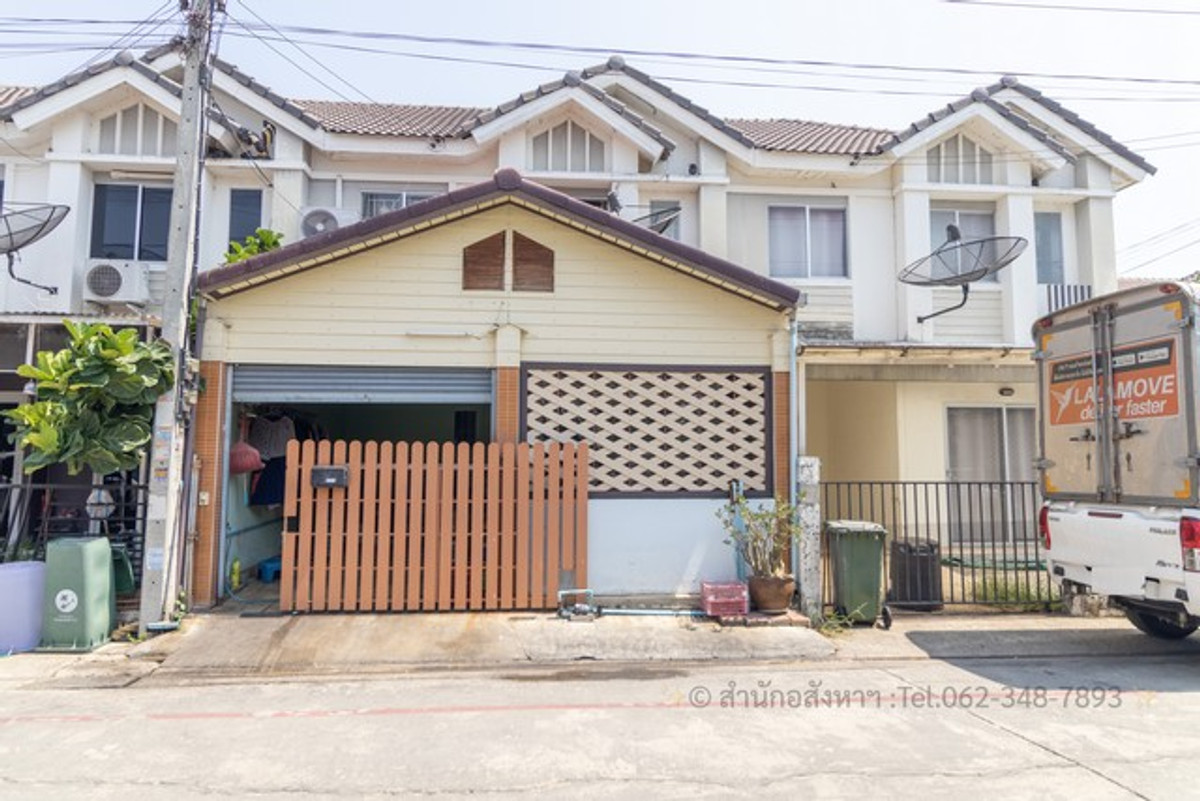 [For Sale] Townhouse in angelic condition, Pruksa 71 (Soi Wat Phrai Fa) | Good location, south facing breeze, all expenses covered!
