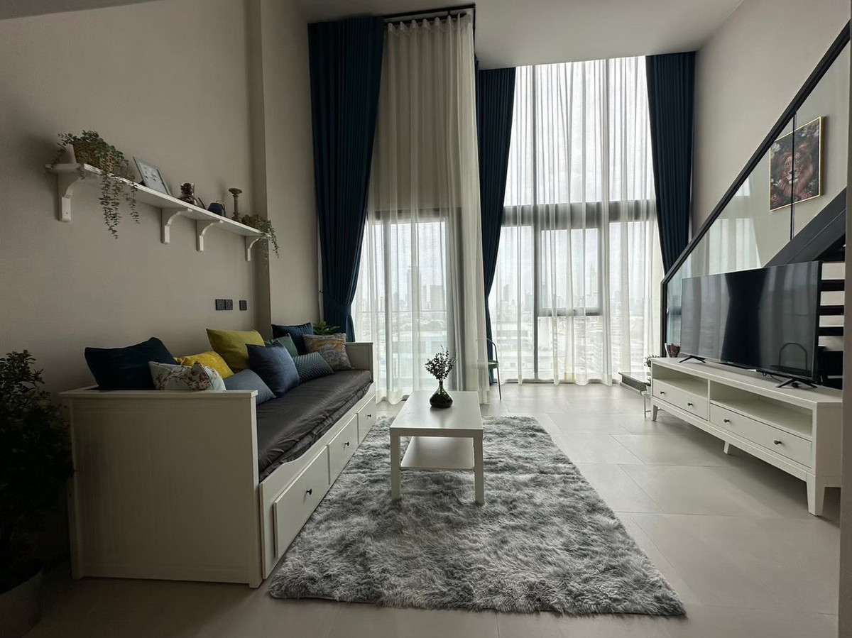 Cooper Siam condo Loft style 2 floors , high ceiling  – รูปที่ 2