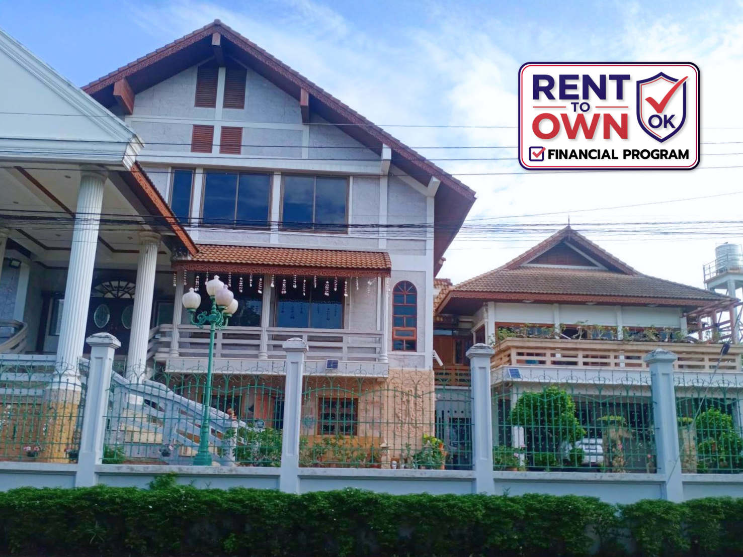 ขาย บ้านไม้สักหลังใหญ่  3 ชั้น หมู่บ้านกฤษดานคร29  และเรือนรับรอง บิลท์อินน์ทั้งหลัง ติดทะเลสาบ เนื้อที่ 268.8 ตารางวา