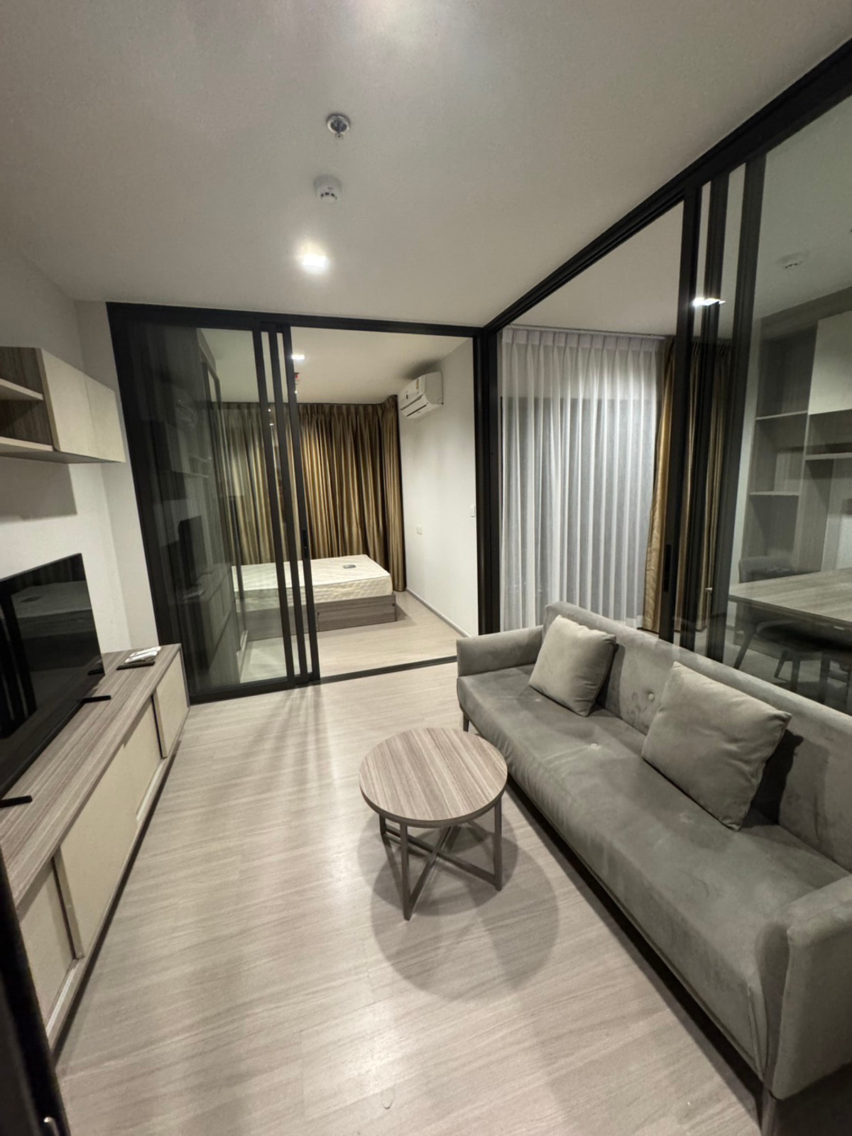 🔥🔥 For rent Life Sathorn Sierra 🔥🔥 Condo, good location, near BTS Talat Phlu, high floor room, beautiful view, good atmosphere 🛏️ 1 bedroom | 🚿 1 bathroom