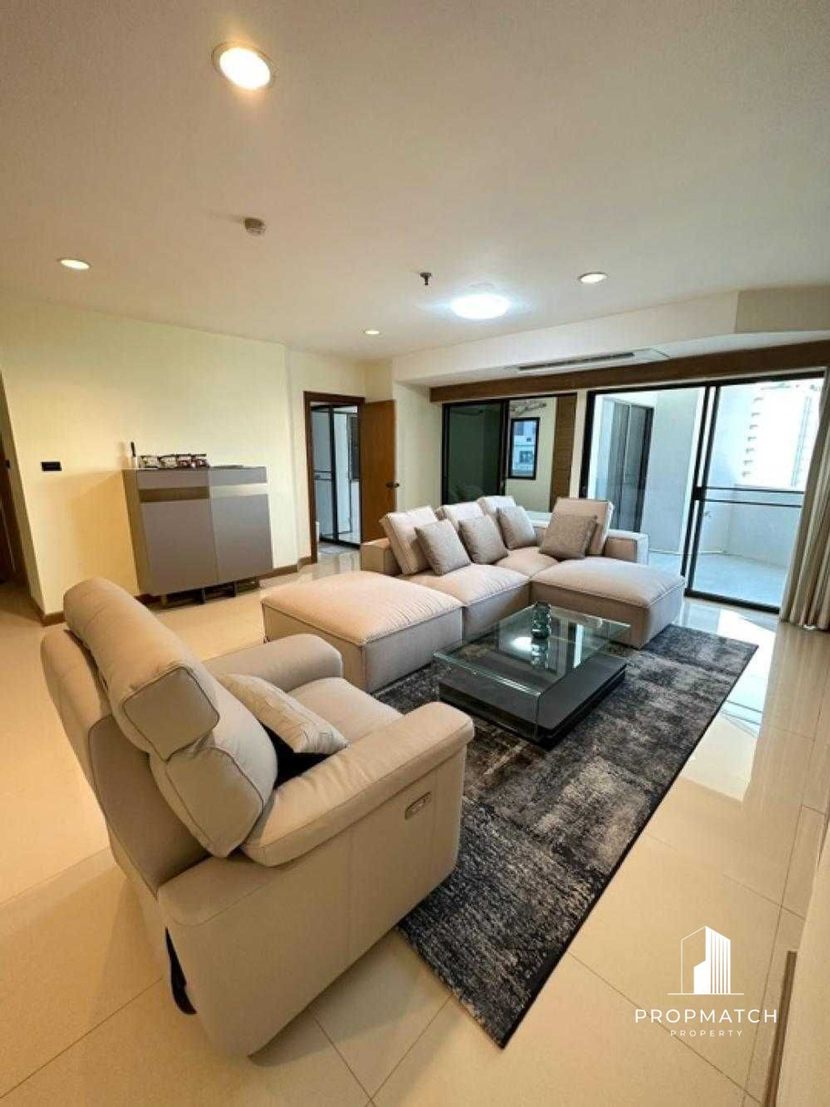 ✨Flash Deal ✨Fifty Fifth Tower Thonglor ( 3Bed 2Bath 164.85SQM.) Ready to move in! Only 18,800,000 baht Tel.0981315848 @propmatch