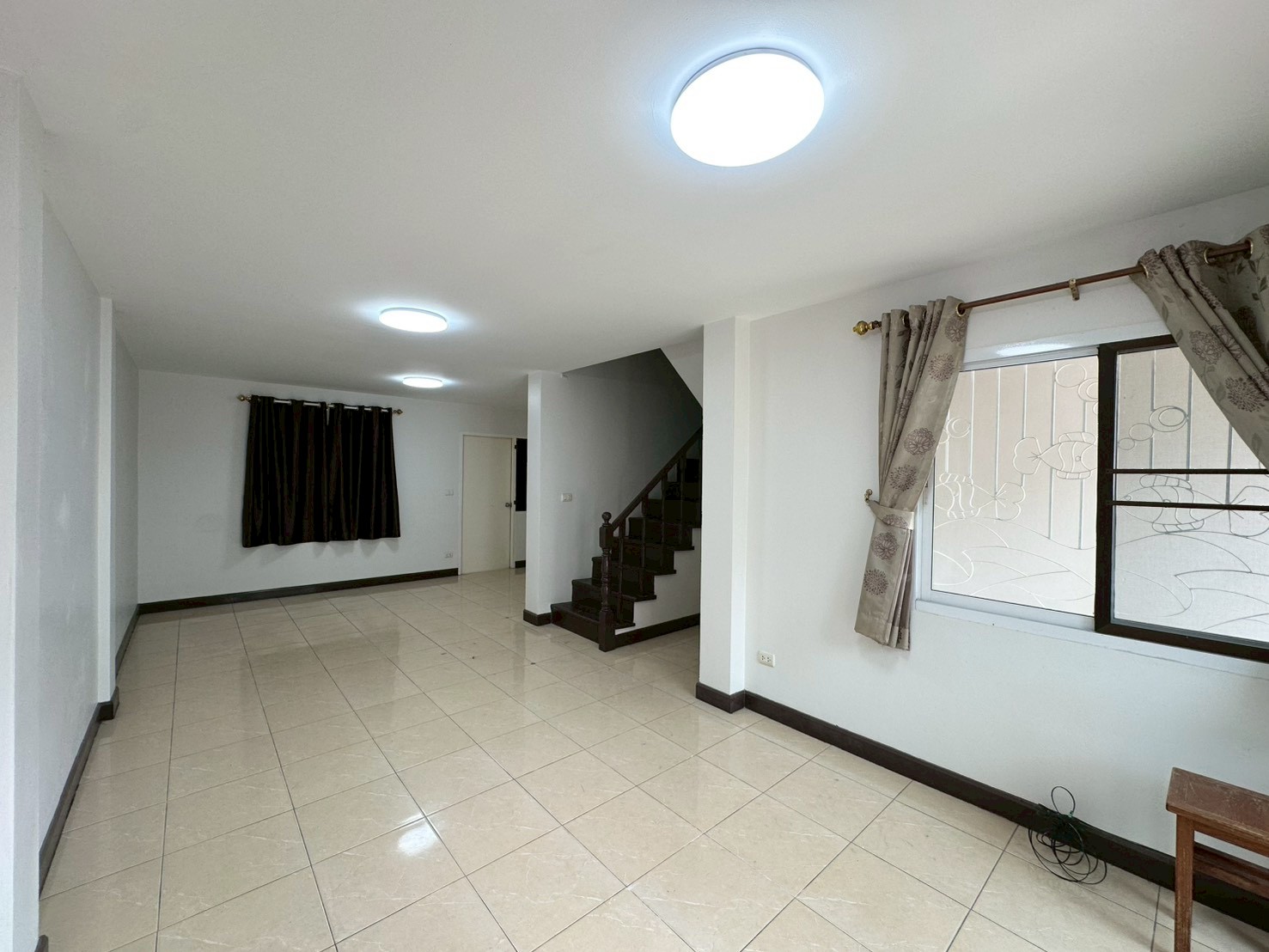 ขายทาวน์โฮม 3 ชั้น โครงการบ้านสุวรรณ สุวรรณภูมิ (Baan Suwan Suvarnabhumi) ตำบลบางพลีใหญ่ อำเภอบางพลี จังหวัดสมุทรปราการ 10540 – รูปที่ 4