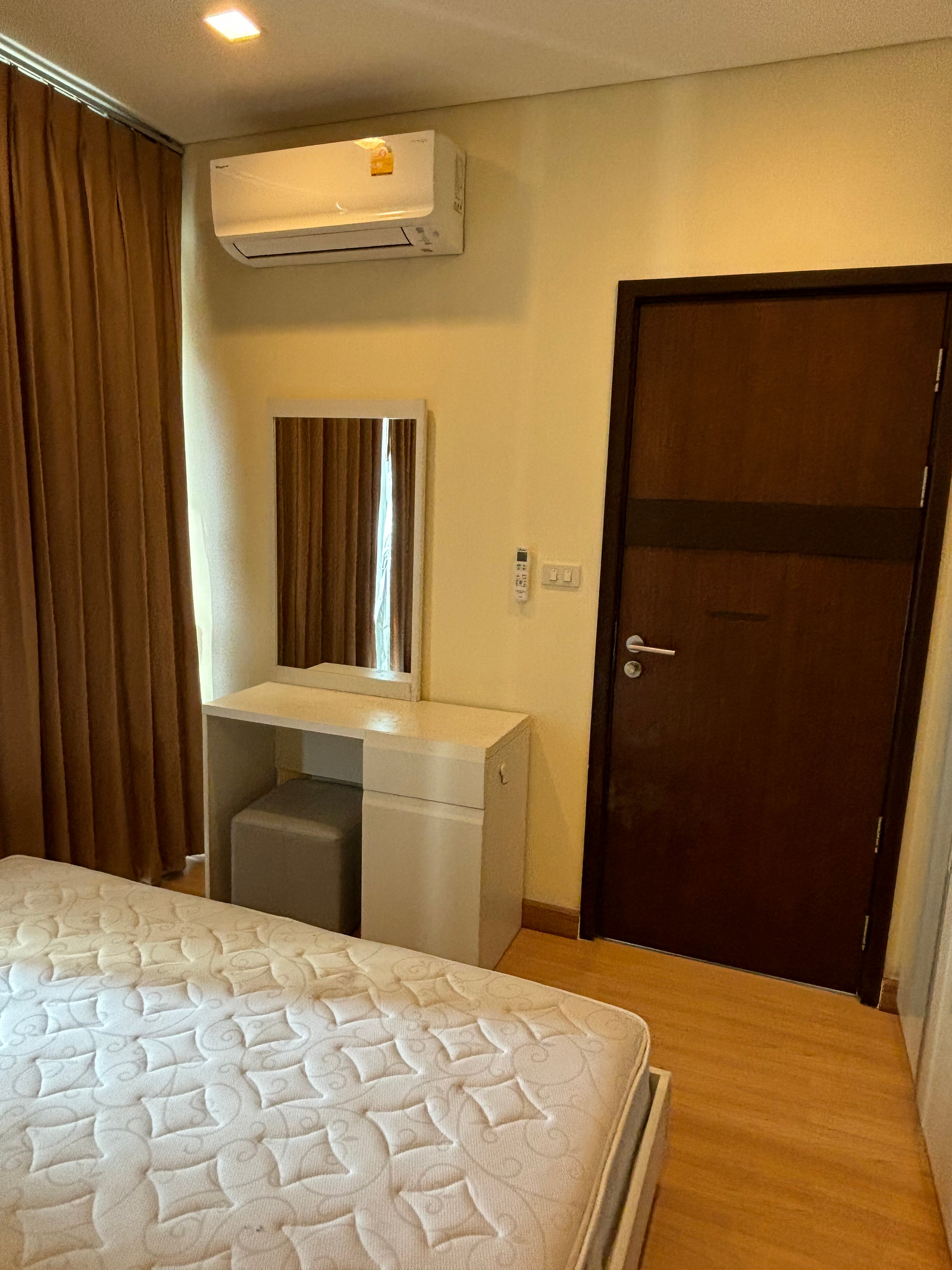 คอนโด 1 ห้องนอน 1 ห้องน้ำ ขนาด 52 ตารางเมตร ที่เลอลุก ให้เช่า 25,000 บาทต่อเดือน สุขุมวิท 71 สถานีรถไฟฟ้า BTS พระโขนง – รูปที่ 4
