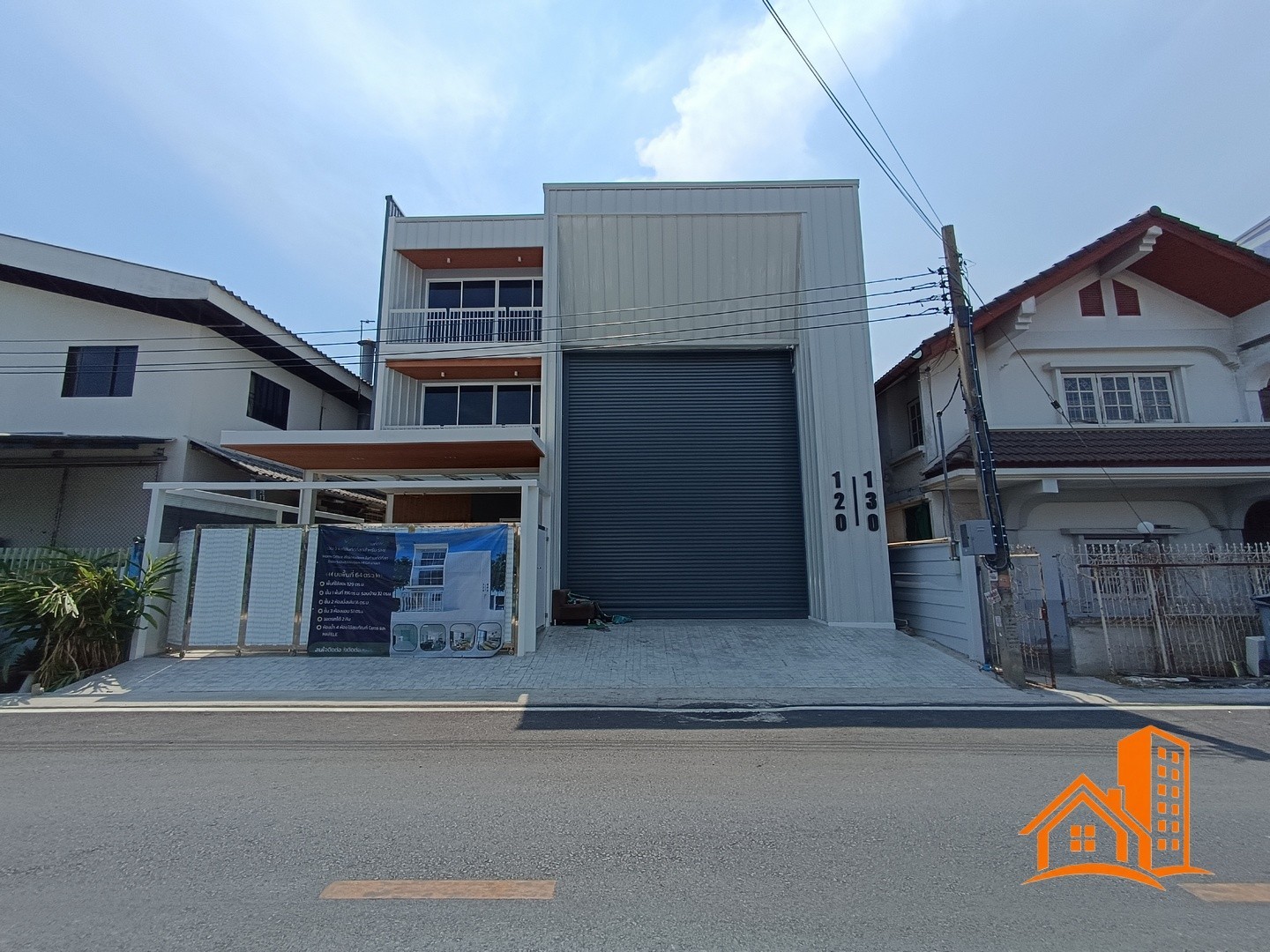 FOR SALE WITH TENANT ขายพร้อมผู้เช่า Yield 6.8-8.4% โฮมออฟฟิศ 3 ชั้น พร้อมโกดัง ซ.จตุรมิตร ถ.เทพารักษ์ FOR SALE WITH TENANT ขายพร้อมผู้เช่า Yield 6.8-8.4% โฮมออฟฟิศ 3 ชั้น พร้อมโกดัง ซ.จตุรมิตร ถ.เทพารักษ์