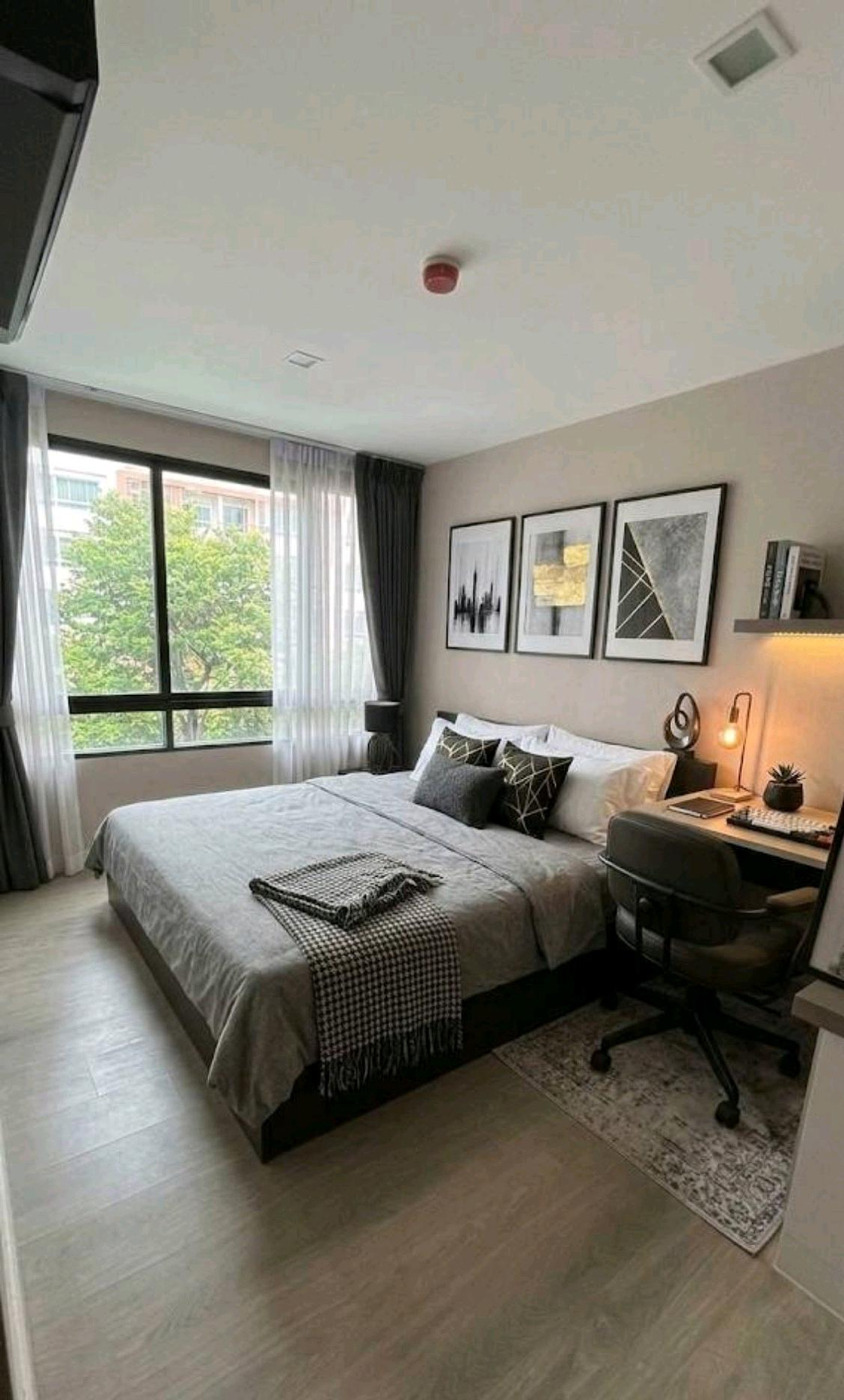 Condo for sale: Metro Luxe Ratchada, condo near Huai Khwang, Sutthisan, cheap price.