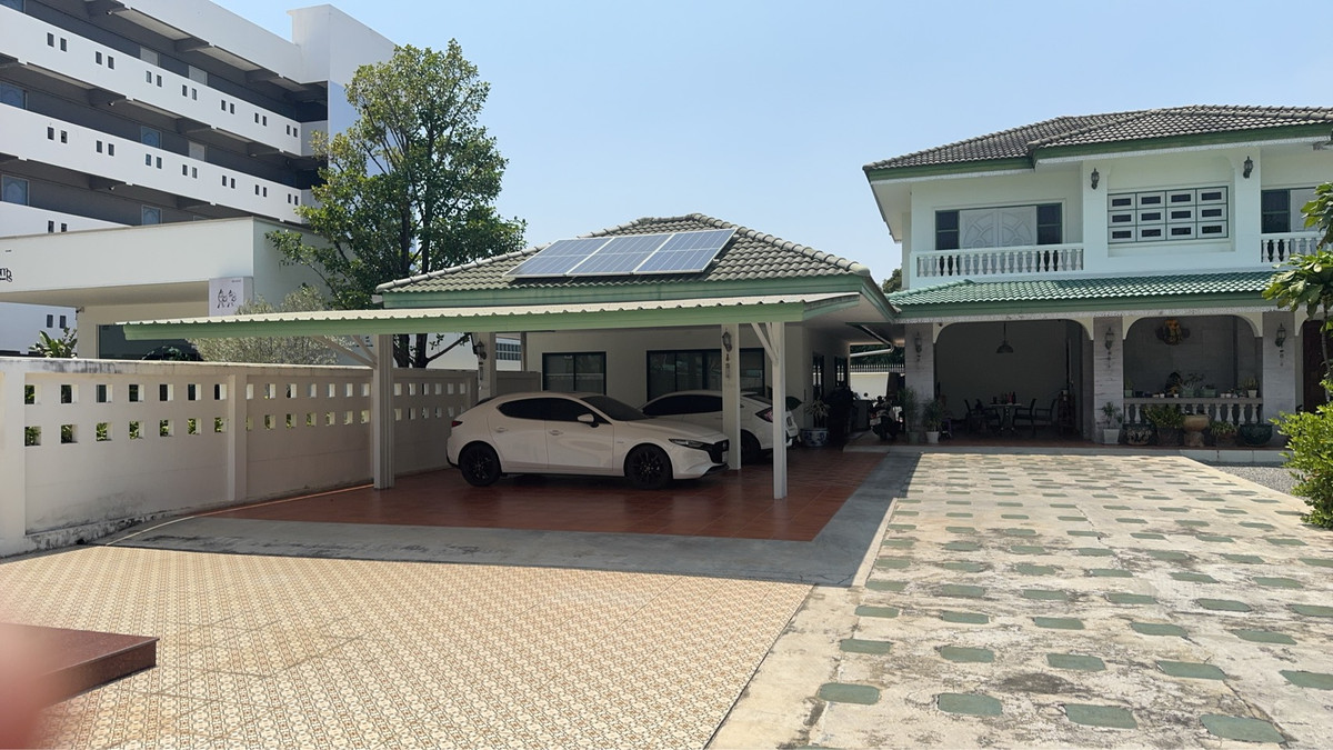 ขายบ้านเดี่ยวพร้อมอาคารรวม 3 หลัง บนเนื้อที่ 270 ตารางวา แถมฟรีระบบโซล่าเซลล์จัดเต็ม 1 ล้านบาท – รูปที่ 3