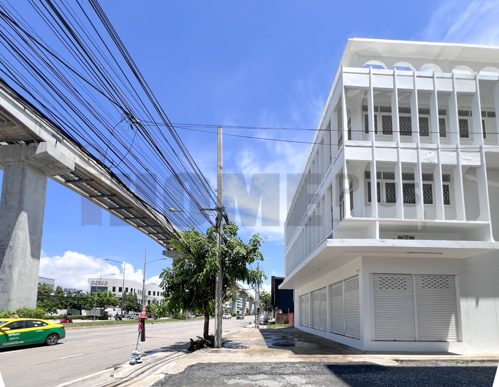 เช่าอาคารพาณิชย์ 3.5 ชั้น 3 คูหา มีดาด ฟ้าติดถนนเทพารักษ์แนวรถไฟฟ้าสีเหลือง – รูปที่ 2