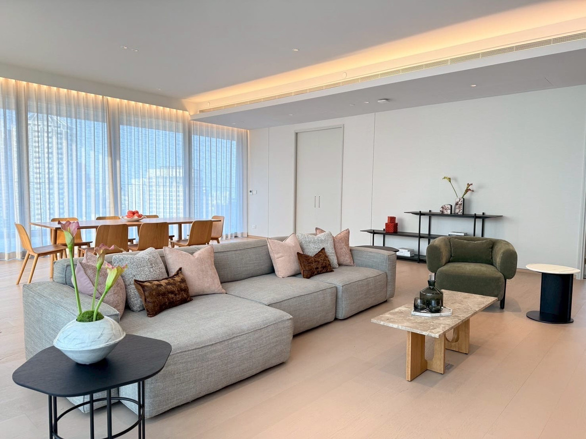Scope Thonglor 4bed 4 bath plus maid 412sqm. 1,000,000/mth. Am: 0656199198 Scope Thonglor 4bed 4 bath plus maid 412sqm. 1,000,000/mth. Am: 0656199198