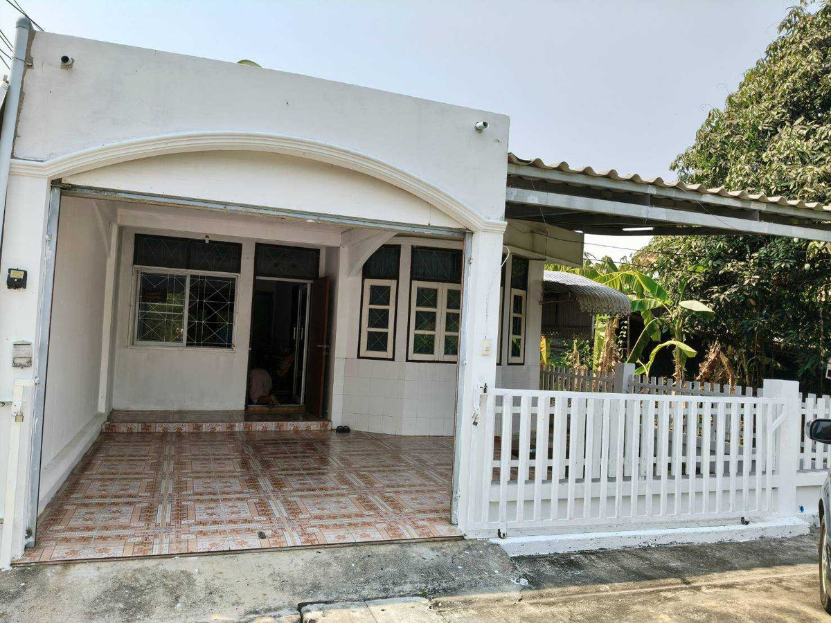 ขายทาวน์เฮ้าส์ ใกล้ม.นเรศวร 2 ห้องนอน 36 ตร.ม.