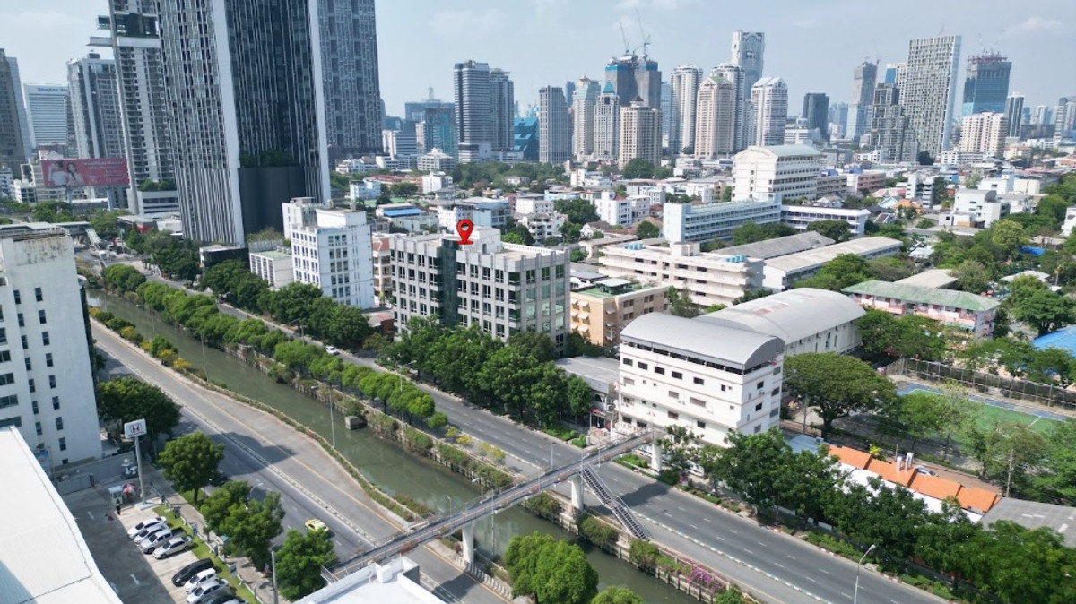 7-story office building for sale, next to Narathiwat main road, in the heart of CBD Sathorn-Chong Nonsi (area 4,600 sq m.) – รูปที่ 2