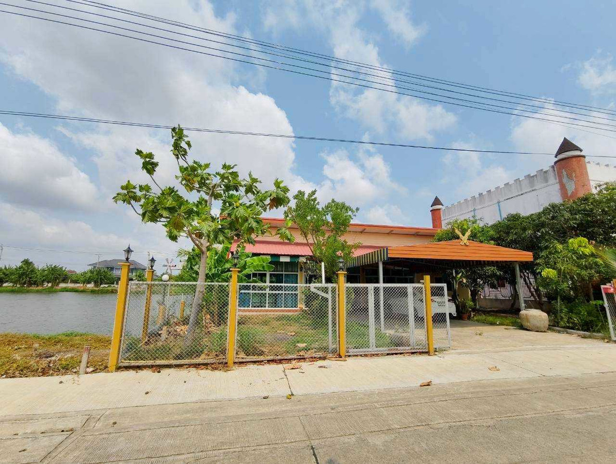 ขายบ้านเดี่ยวชั้นเดียว ริมน้ำ บรรยากาศรีสอร์ท ถนนศรีวารี ใกล้สนามบินสุวรรณภูมิ – รูปที่ 3