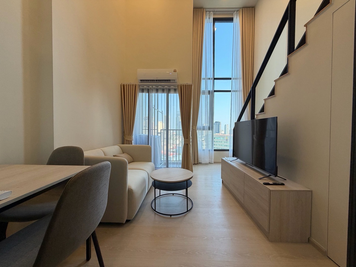 For rent Loft style 20,000/month flo by sansiri 