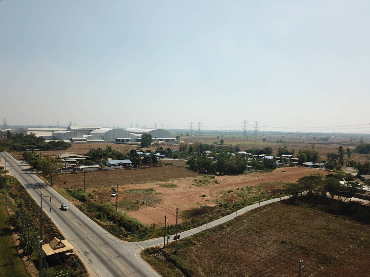 Empty land for sale The entire plot area is 9-2-69 rai or 3,869 square wah, next to the main road (Highway 3267), Pho Phraya-Ang Thong-Tharua Road, Khok Yai Subdistrict, Ban Mot District, Saraburi Province. Empty land for sale The entire plot area is 9-2-69 rai or 3,869 square wah, next to the main road (Highway 3267), Pho Phraya-Ang Thong-Tharua Road, Khok Yai Subdistrict, Ban Mot District, Saraburi Province.