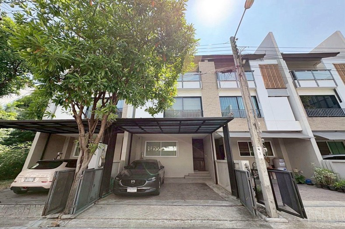 3-story townhome for sale, Private Nirvana Life Exclusive, Nawamin 111 - Pradit Manutham, near the expressway. – รูปที่ 2