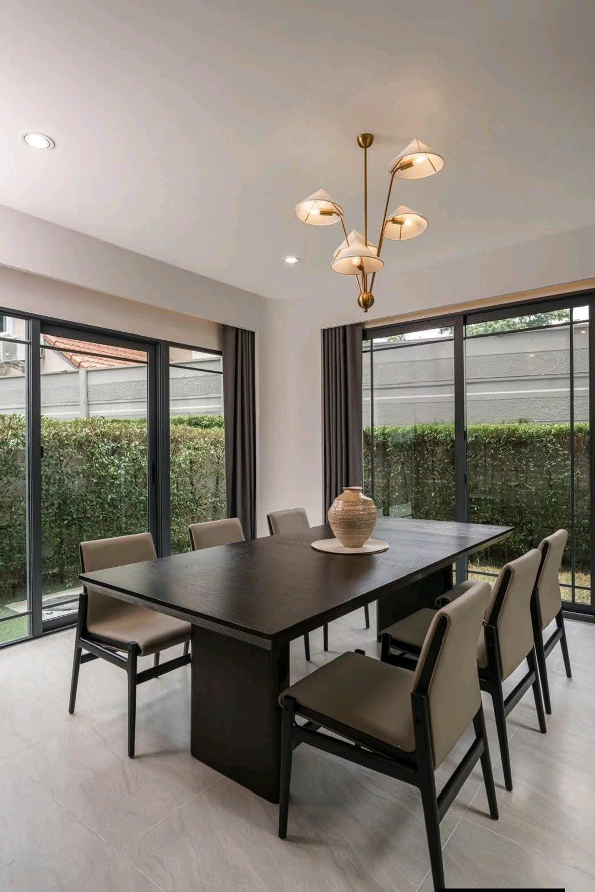 For Rent Luxury Townhomes 𝐁𝐚𝐚𝐧 𝐊𝐥𝐚𝐧𝐠 𝐌𝐮𝐚𝐧𝐠 𝐂𝐥𝐚𝐬𝐬𝐞 𝐒𝐮𝐤𝐡𝐮𝐦𝐯𝐢𝐭 𝟕𝟕 – รูปที่ 4