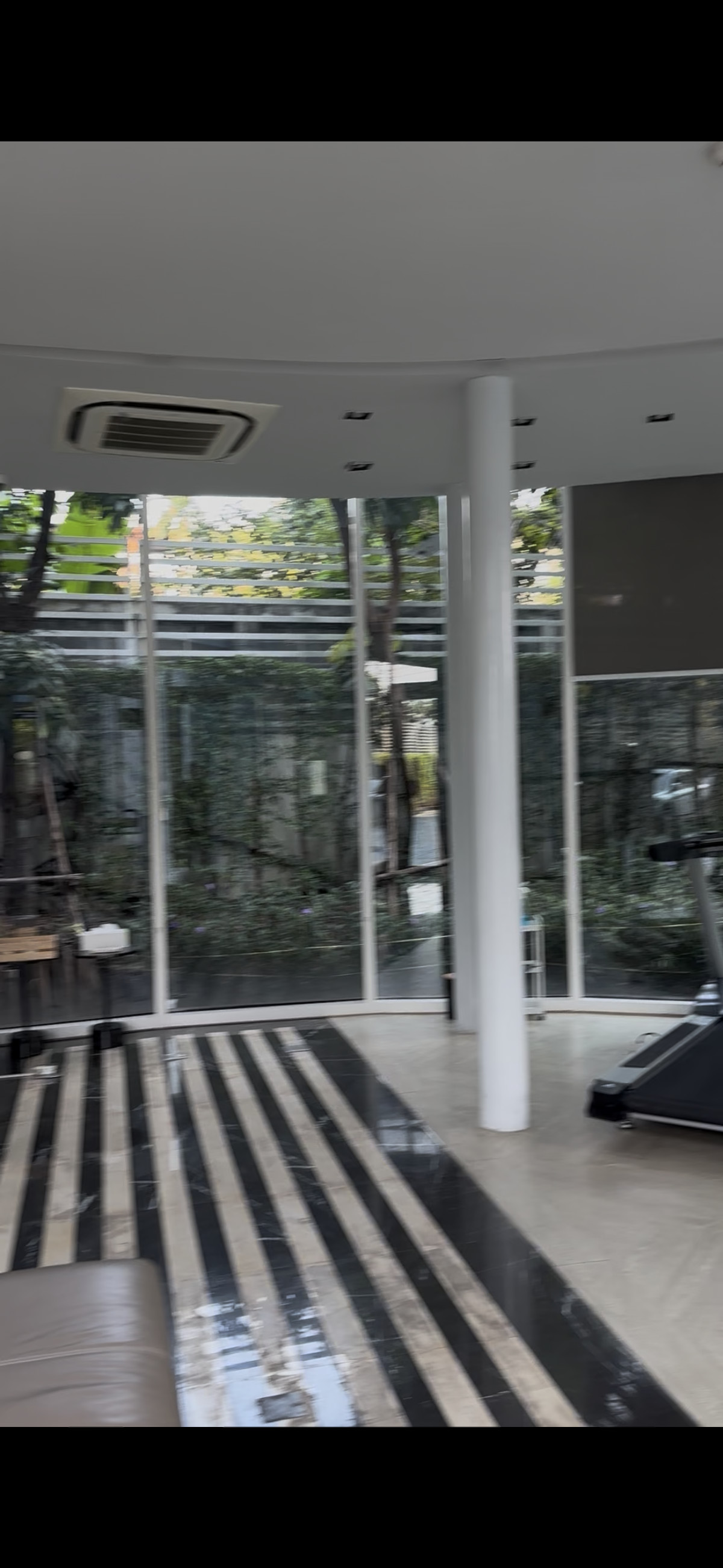 Unique 1BR Loft condo unit new 2 BTS stations – รูปที่ 2