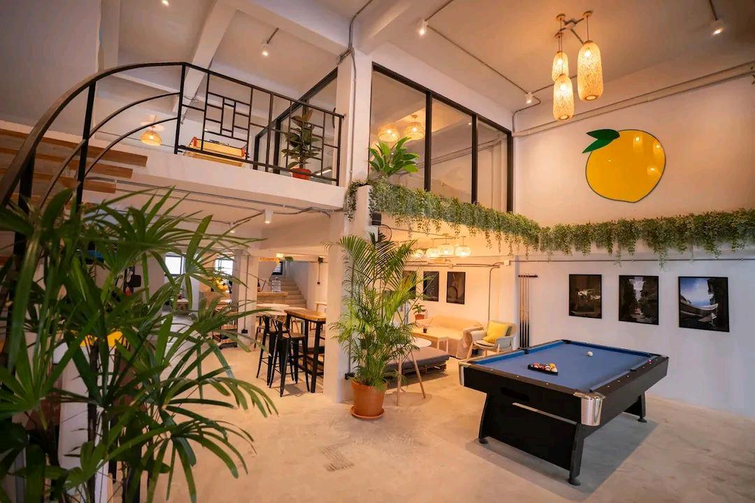 Office space for rent, M Floor and 3rd Floor, ready for immediate use.
Central location near Central World, near Victory Monument and near MRT Rama 9.


Location: Fat Mango Studios


M Floor
Usable area 50 sq m. Private office
There is furniture ready to 