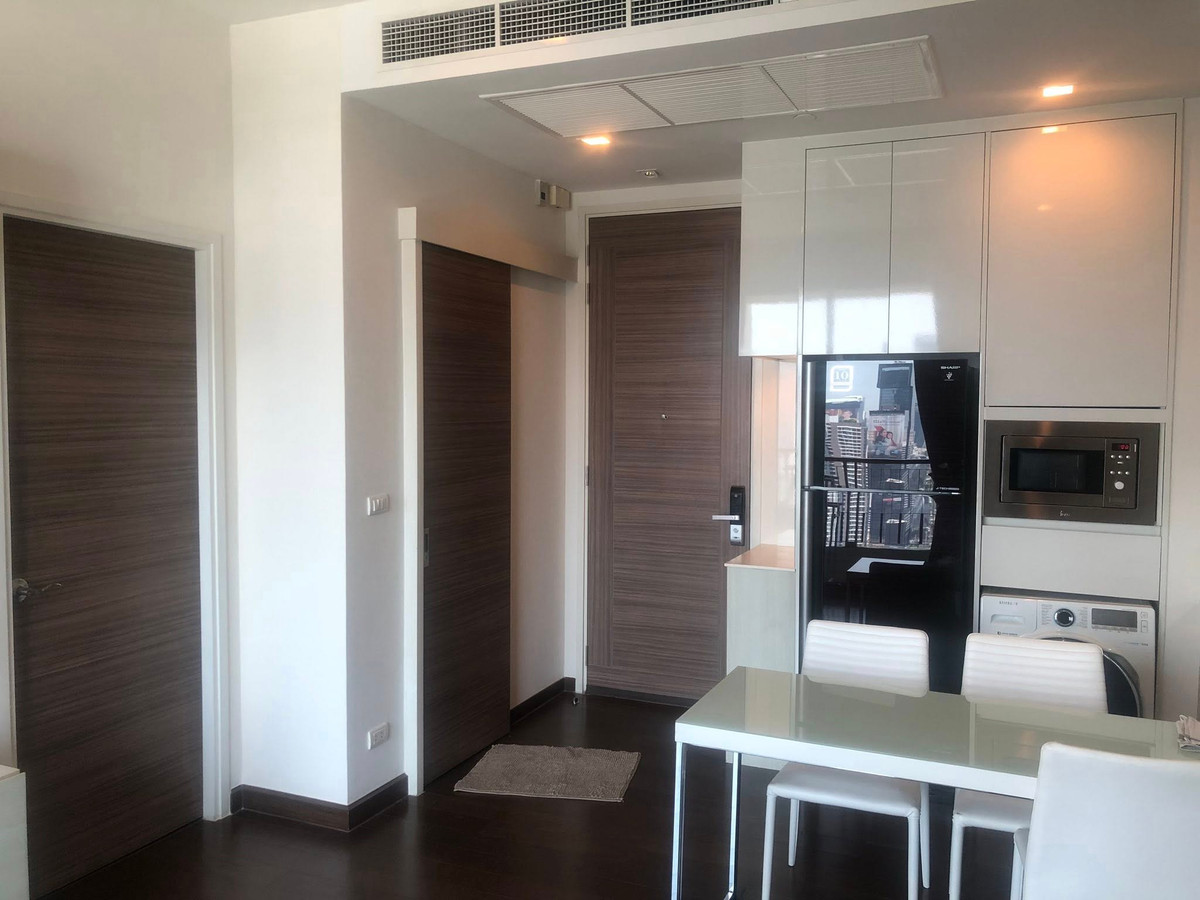 Condo for rent:Unit Available at Q Asoke Line ID: @condobkk(With@)