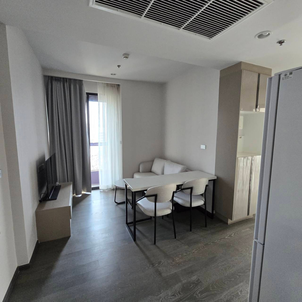 Coco parc 1bedroom, fully decorated, good view, with promotion on top, common area, 5 years, free transfer, only 9.365mb. To make an appointment to see, call 0957615782. Coco parc 1bedroom, fully decorated, good view, with promotion on top, common area, 5 years, free transfer, only 9.365mb. To make an appointment to see, call 0957615782.
