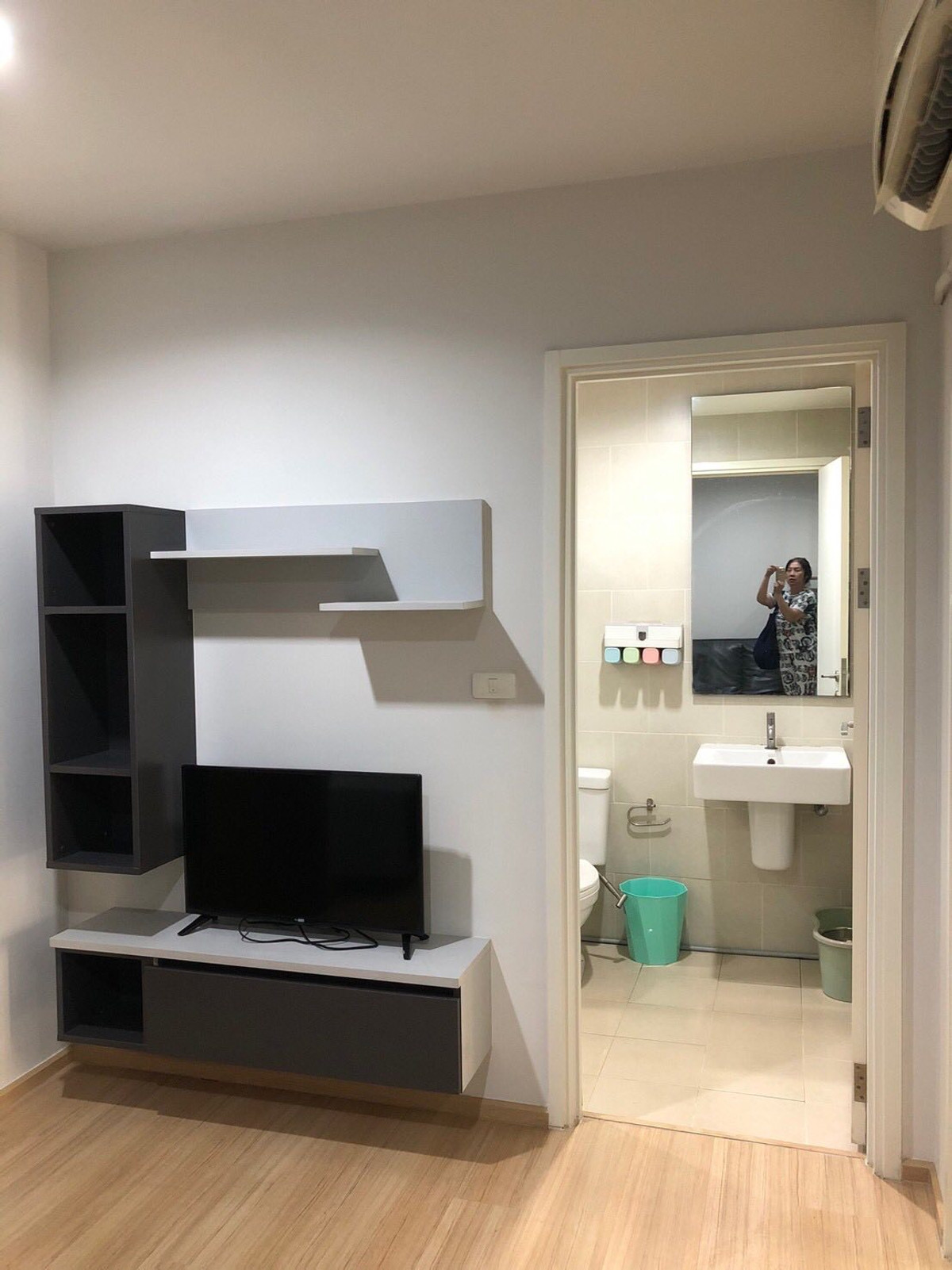 For Rent : The Base Chaengwattana 1ห้องนอน 1ห้องน้ำ ห้องสวย เฟอร์นิเจอร์ครบ พร้อมเข้าอยู่ – รูปที่ 4