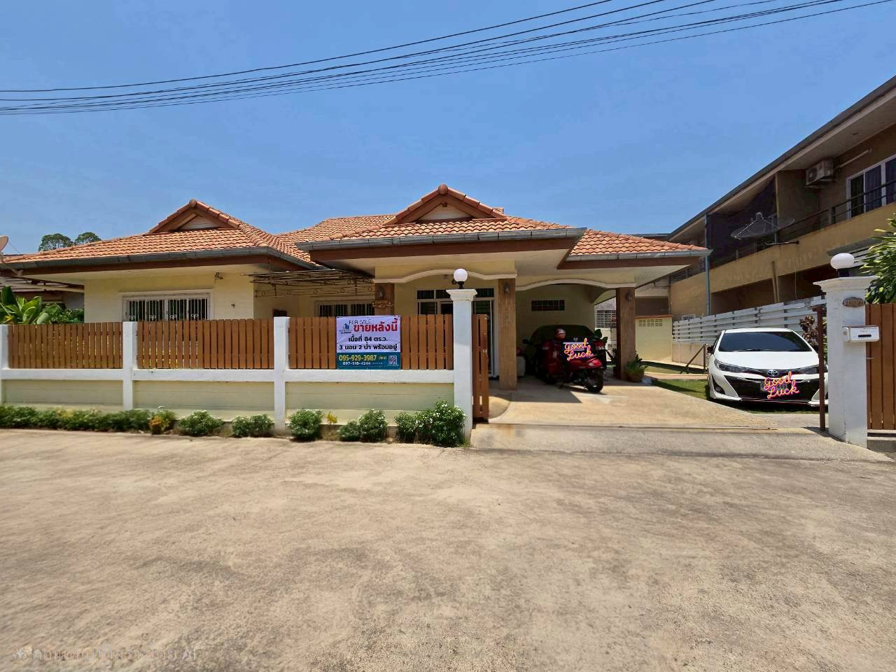 96329 - For Sale Pool Villa in Cha-am, located just a convenient 5-minute drive to Cha-am Beach/Pool Villa ใกล้ทะเลชะอำ เพียง 5 นาที