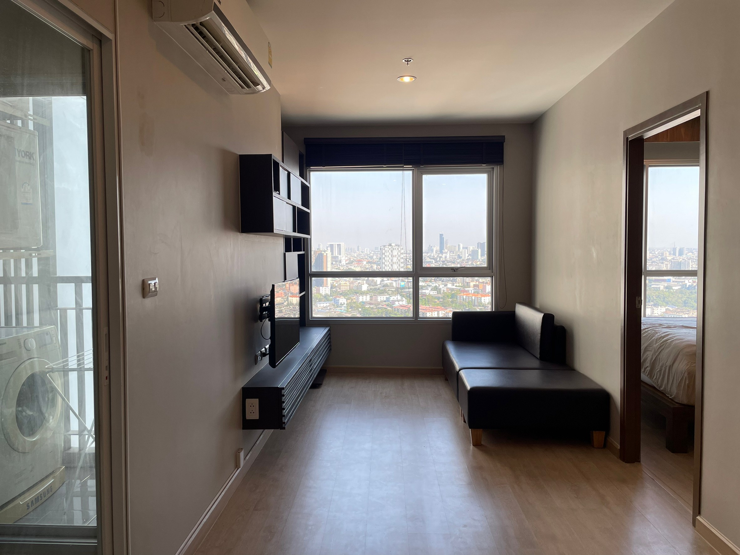Sell(売買) / The Tempo Grand Sathon-Wutthakat / 1 Bedroom & 1 Bathroom /ウタカート・コンドミニアム Sell(売買) / The Tempo Grand Sathon-Wutthakat / 1 Bedroom & 1 Bathroom /ウタカート・コンドミニアム