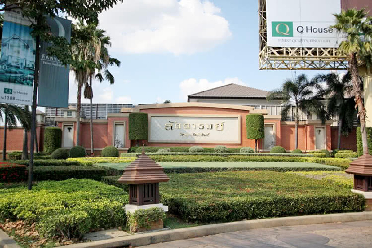 🏡 SALE! Laddarom Watcharapol - Rattanakosin 12 million baht ‼️ 105.9 sq.wah, 300 sq.m. 3 bedrooms 3 bathrooms 🏡 guest house 👩🍳 maid's room 🤝 Co-Agent 🏡 SALE! Laddarom Watcharapol - Rattanakosin 12 million baht ‼️ 105.9 sq.wah, 300 sq.m. 3 bedrooms 3 bathrooms 🏡 guest house 👩🍳 maid's room 🤝 Co-Agent