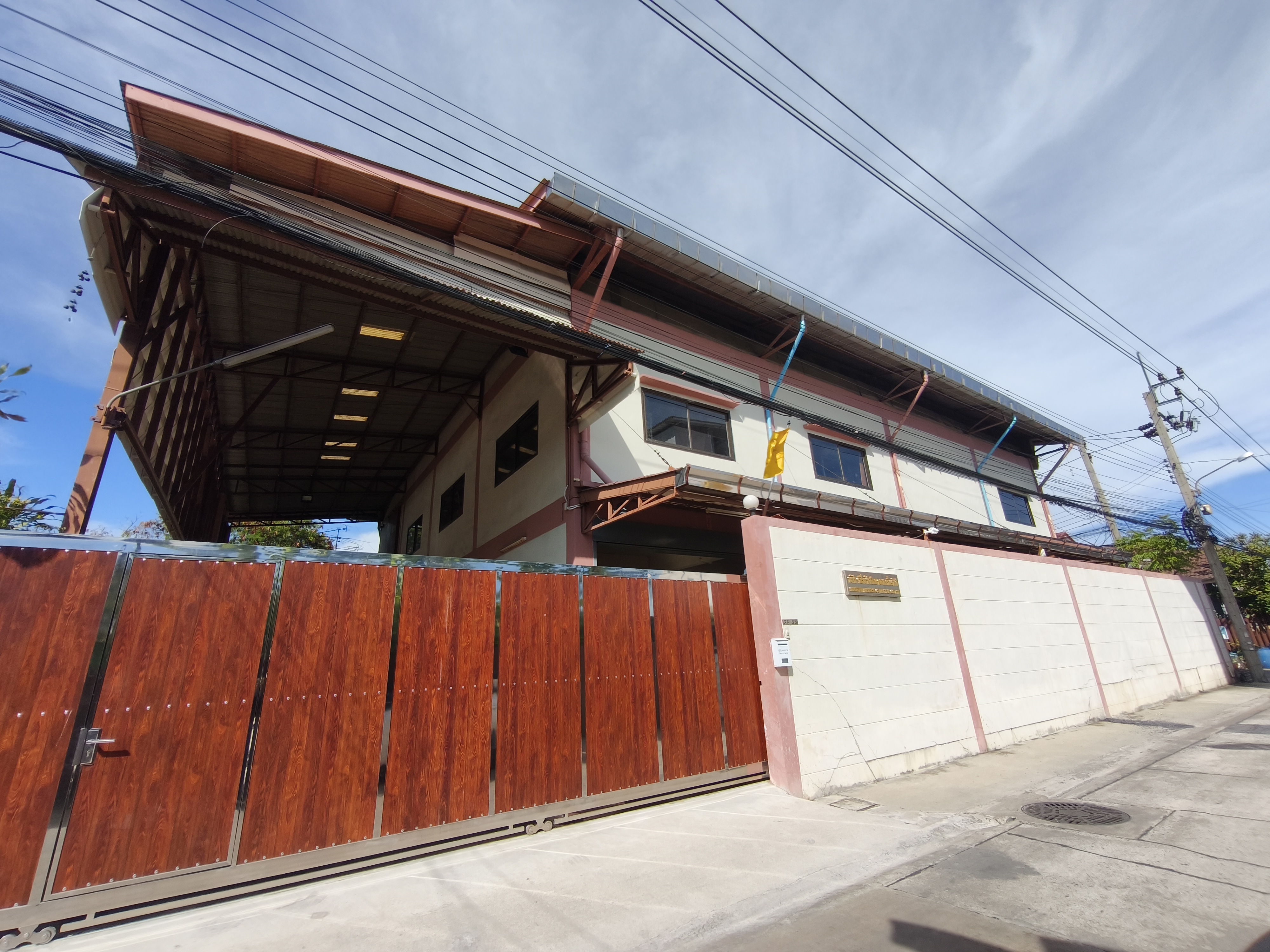 Urgent sale❗️Land Office buildings, warehouses and residences Complete business assets ready for use Urgent sale❗️Land Office buildings, warehouses and residences Complete business assets ready for use