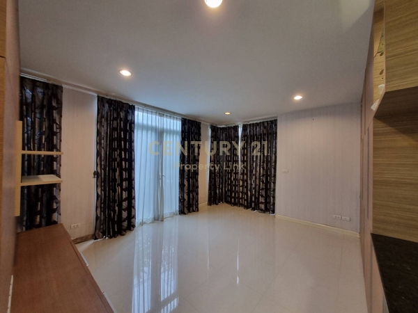 ขายบ้านเดี่ยวหลังมุม The Gallery House Pattern ลาดพร้าว 1 ความเป็นส่วนตัวระดับพรีเมียม ใจกลางทำเลศักยภาพ No.50-HH-69012 – รูปที่ 3