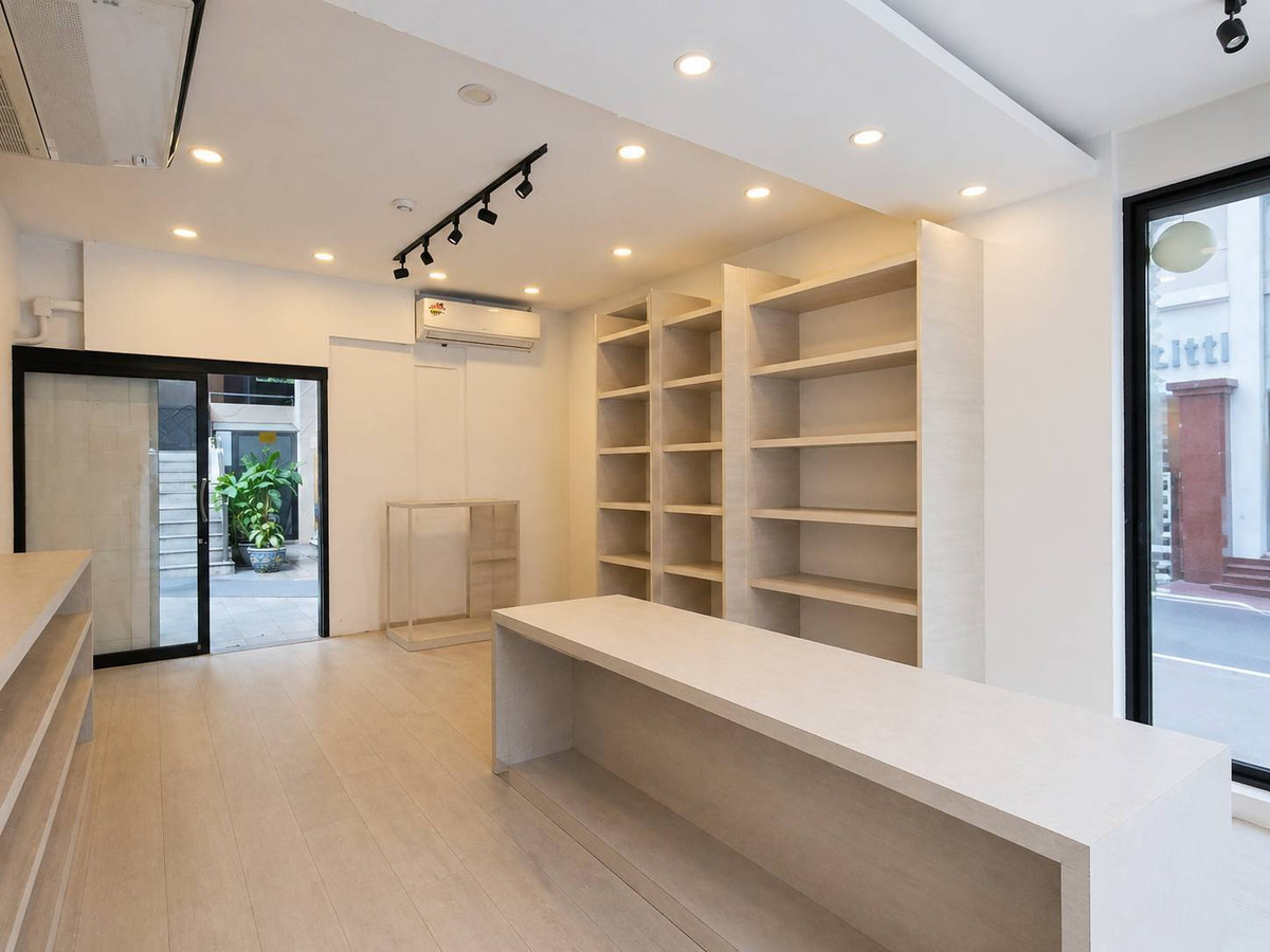 Space for Rent in Soi Bumrungrad BTS Phloen Chit – รูปที่ 4