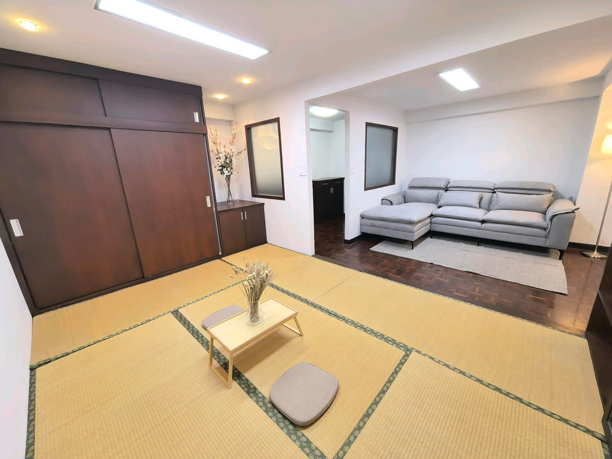 🔥 **ปล่อยเช่าด่วน! ห้องใหญ่ 137 ตร.ม. @ G.S. Housing สุขุมวิท 47 ใกล้ BTS เพียง 800 ม.** 🔥 🔥 **ปล่อยเช่าด่วน! ห้องใหญ่ 137 ตร.ม. @ G.S. Housing สุขุมวิท 47 ใกล้ BTS เพียง 800 ม.** 🔥