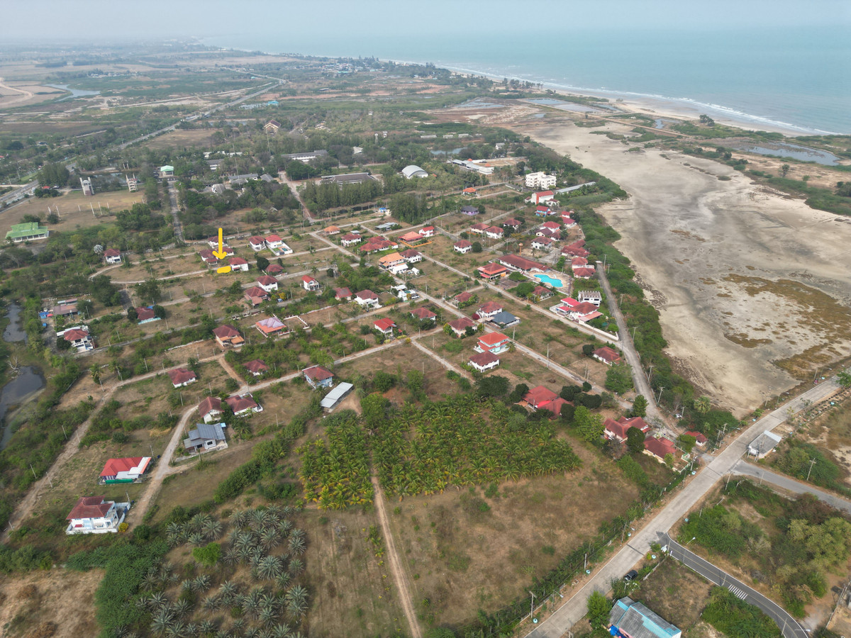 #Land for sale #Cha-am Golden Beach Village, size 33 sq m., cheapest price in the project. Selling at the best price in the project Selling for much lower than appraisal. Government appraisal price #Land for sale #Cha-am Golden Beach Village, size 33 sq m., cheapest price in the project. Selling at the best price in the project Selling for much lower than appraisal. Government appraisal price