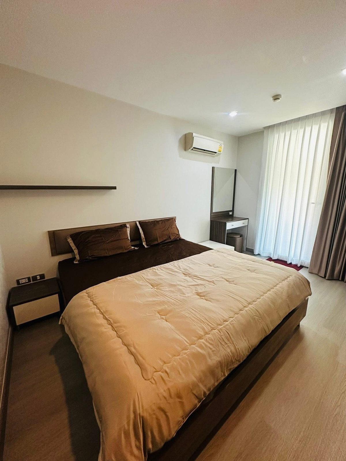 Condo for sale, beautiful room, good view, quiet, private ✅ Tree Condo Sukhumvit 42 Tree Condo Sukhumvit 42 ✨ near BTS Phra Khanong and Ekkamai, good location, convenient travel.