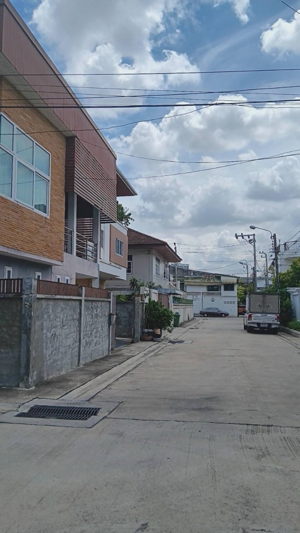 บ้านกลางเมือง ทำเลดีมาก โครงสร้างแข็งแรง ✨ rare price / city center