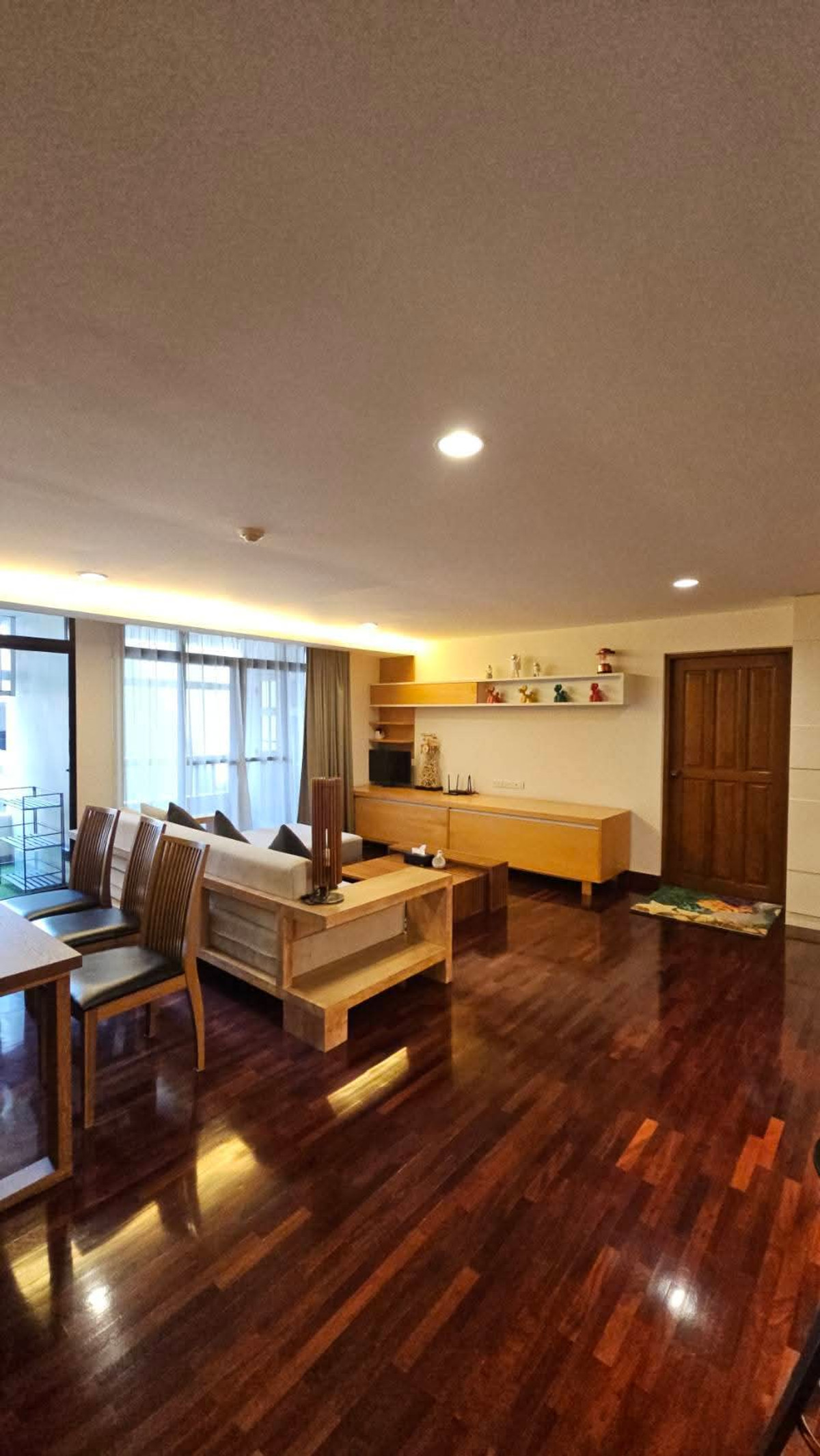 📍ขายด่วน ราคาดีมาก!!! Baan Chan Condominium ขนาด 3 ห้องนอน 2 ห้องน้ำ 1 ห้องแม่บ้าน 146 ตร.ม. ราคา 10.9 mb ใจกลางทองหล่อ ☎️0887532858