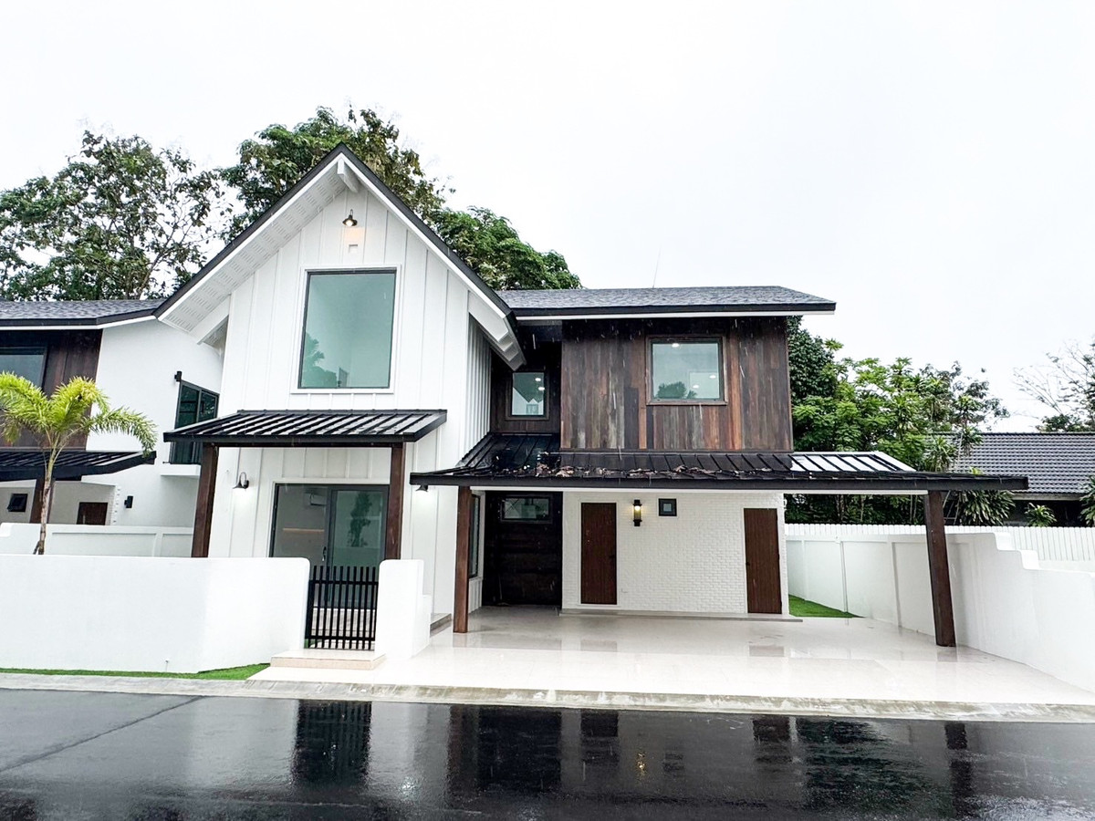 For sale/for rent, luxurious detached house in the project, good location near Hat Yai University, 3 bedrooms, rent 39,000 baht/month, selling for 8.9 million baht. For sale/for rent, luxurious detached house in the project, good location near Hat Yai University, 3 bedrooms, rent 39,000 baht/month, selling for 8.9 million baht.