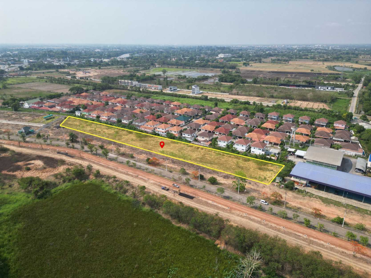 More than 4 rai of land has been filled in, near the X-ray intersection and Phitsanulok Bypass Road. More than 4 rai of land has been filled in, near the X-ray intersection and Phitsanulok Bypass Road.