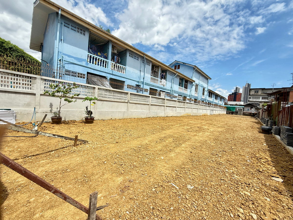 Land for sale, Soi Somdej Chao Phraya 3