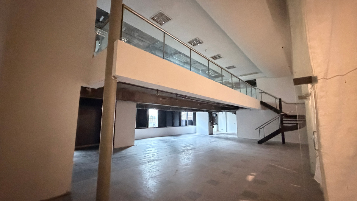🏢RETAIL SPACE FOR RENT🏢 Lake Rajada Office Complex ตรงข้ามสวนเบญจกิติ(โรงงานยาสูบ) ใกล้ศูนย์ประชุมแห่งชาติสิริกิต – รูปที่ 3