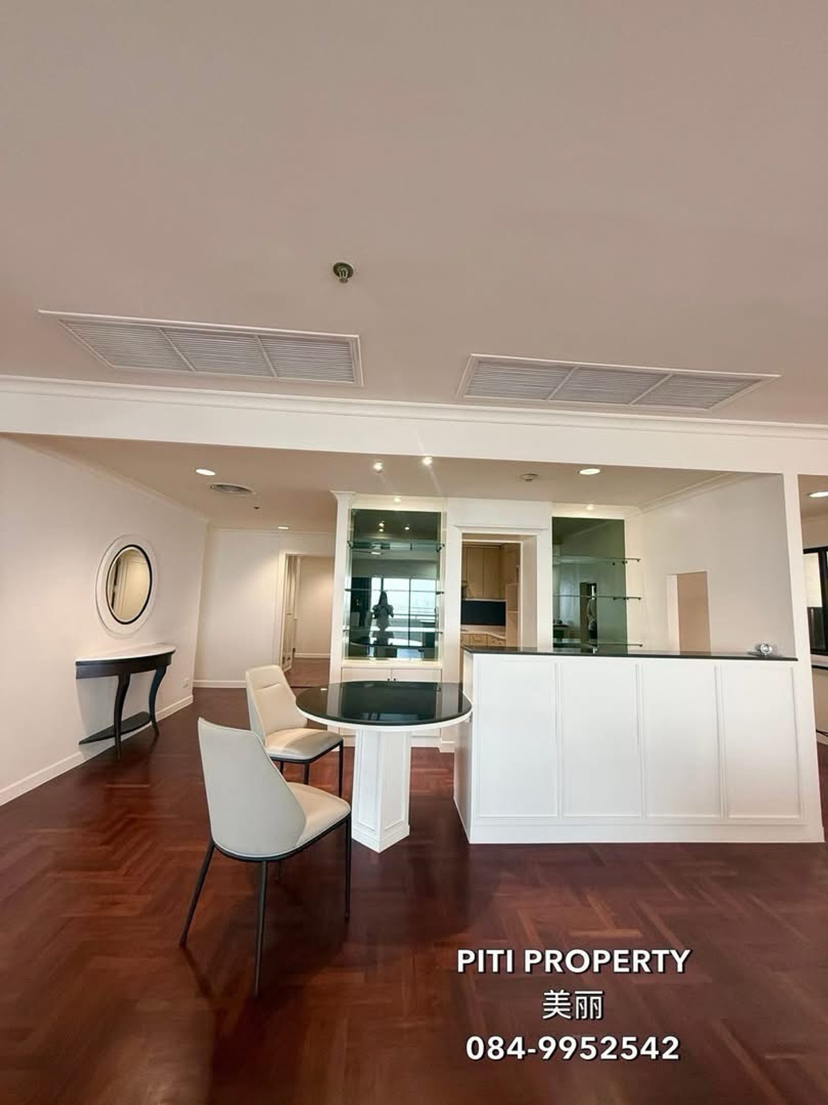 🚩Condo for sale: Central City East Tower, condo next to Central Bangna department store, newly renovated room with new furniture.
🗝️Code 30306