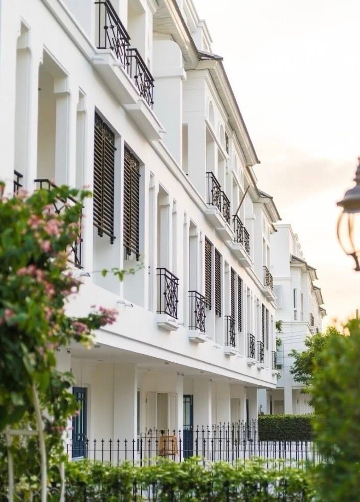 RH040626 For rent, 3-story townhome, 3 bedrooms at Leon Sukhumvit 62 near BTS Bangchak. RH040626 For rent, 3-story townhome, 3 bedrooms at Leon Sukhumvit 62 near BTS Bangchak.