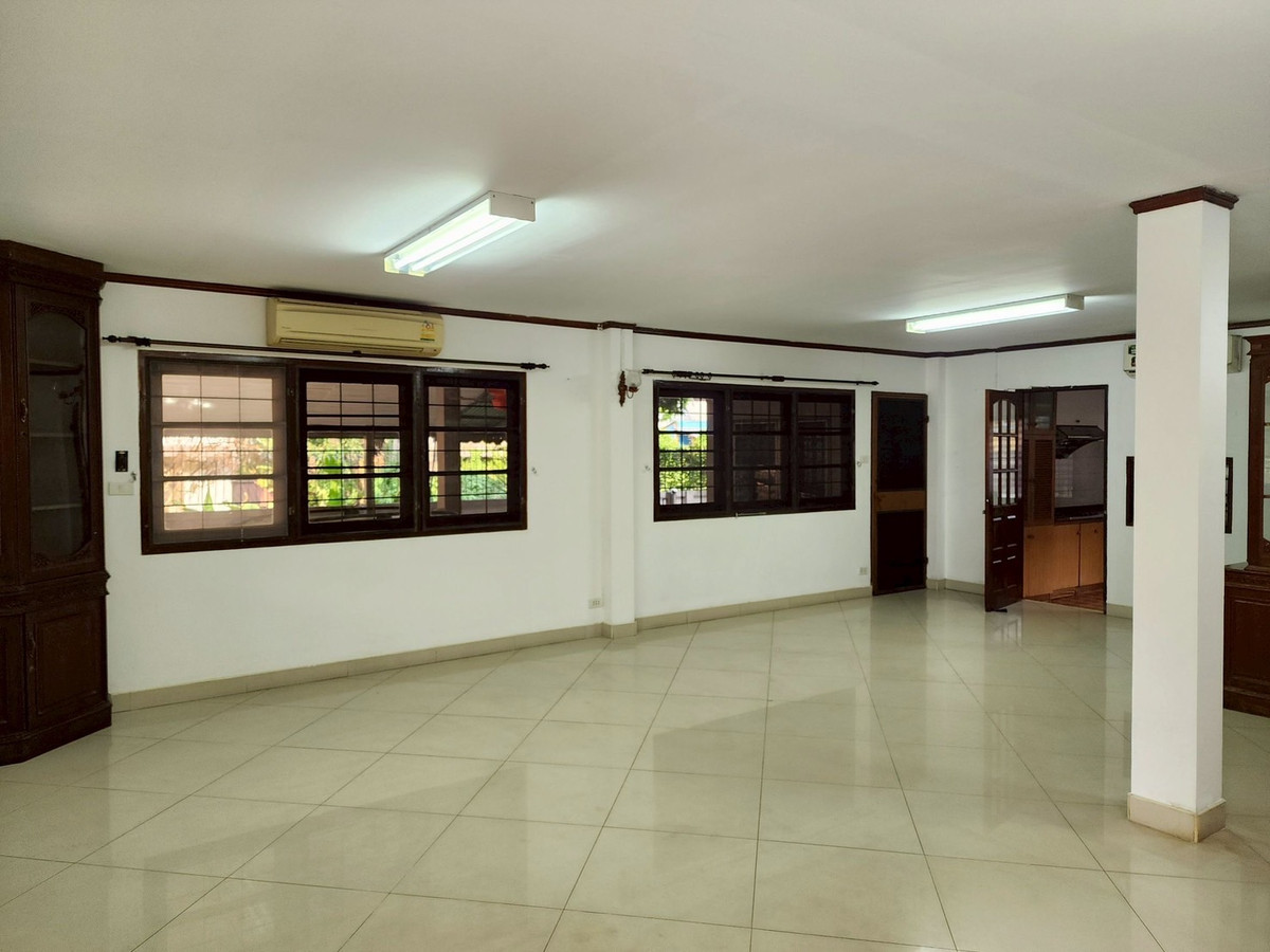 House for sale with land, Ramintra 5, intersection 7-9, near Ramintra Road, just 3 minutes. – รูปที่ 2