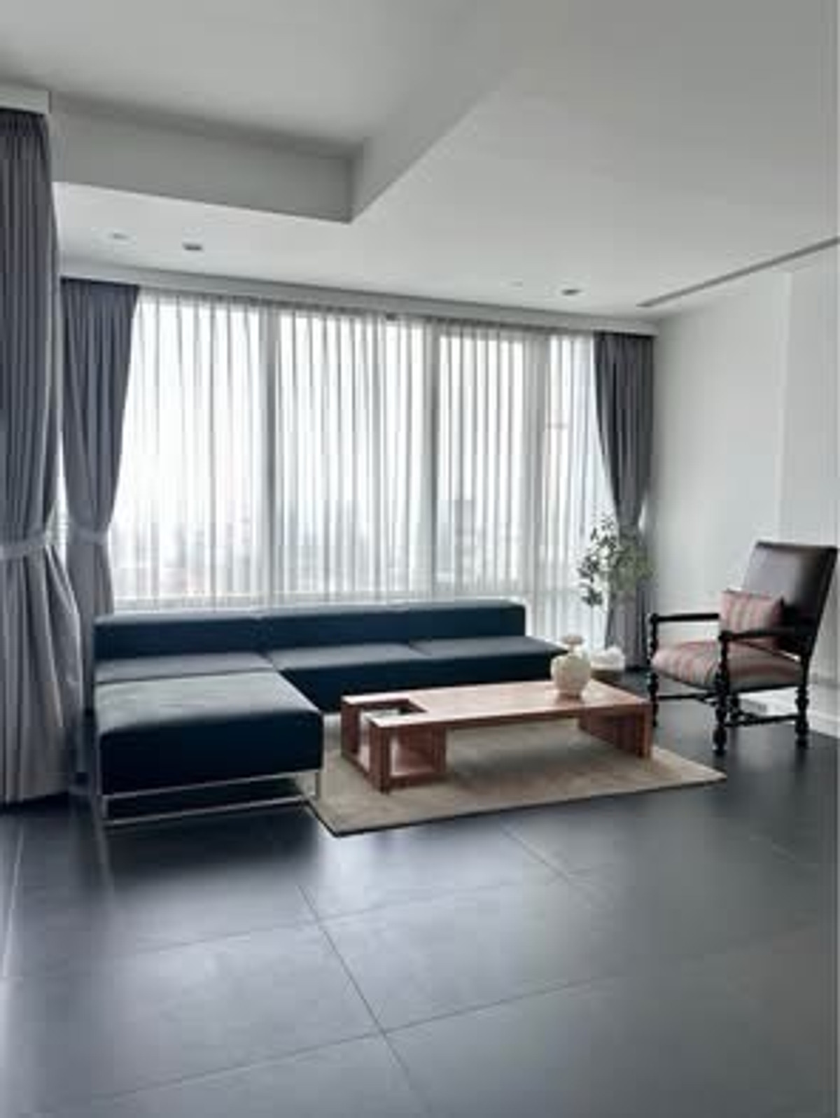 LUXULY 2 BEDROOM UNIT AT RAJDAMRI FOR SALE – รูปที่ 3