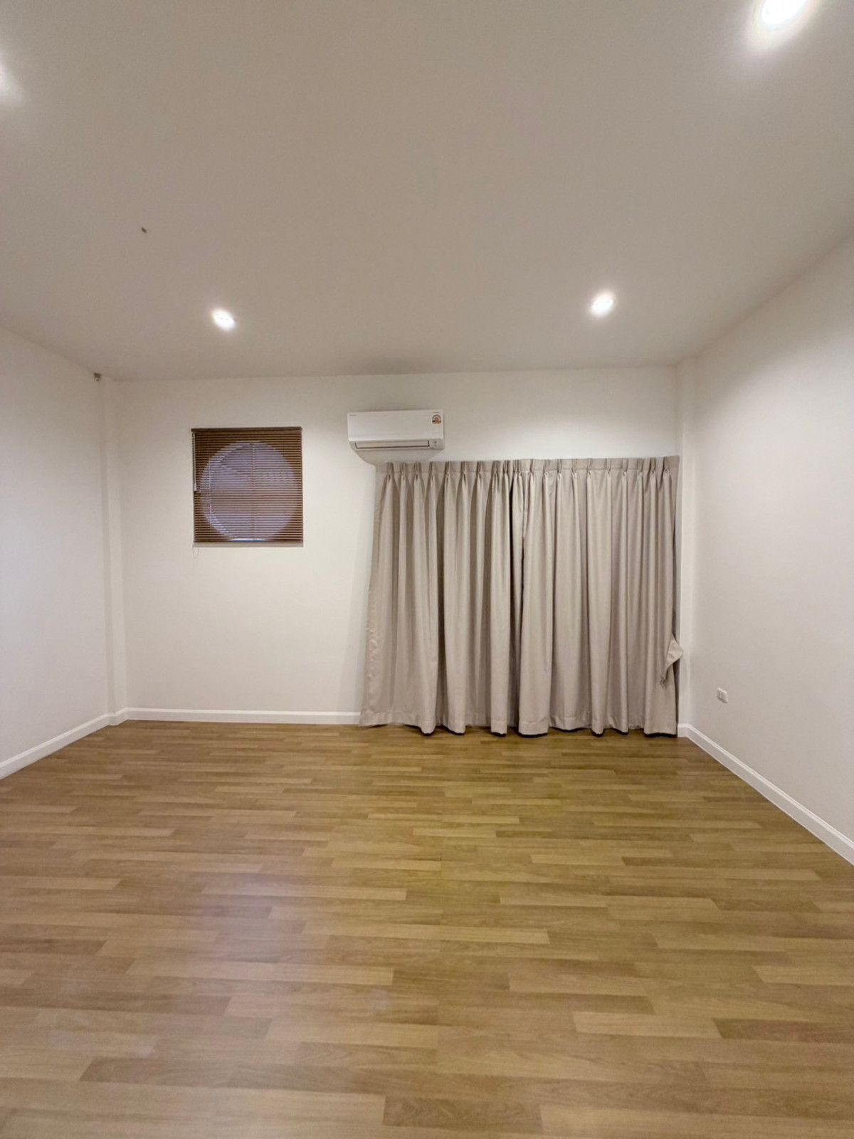 Townhome for rent, 3 and a half floors, Euro Nova On Nut-Suvarnabhumi. New in the box! Fully furnished, ready to move in, very good location. – รูปที่ 4